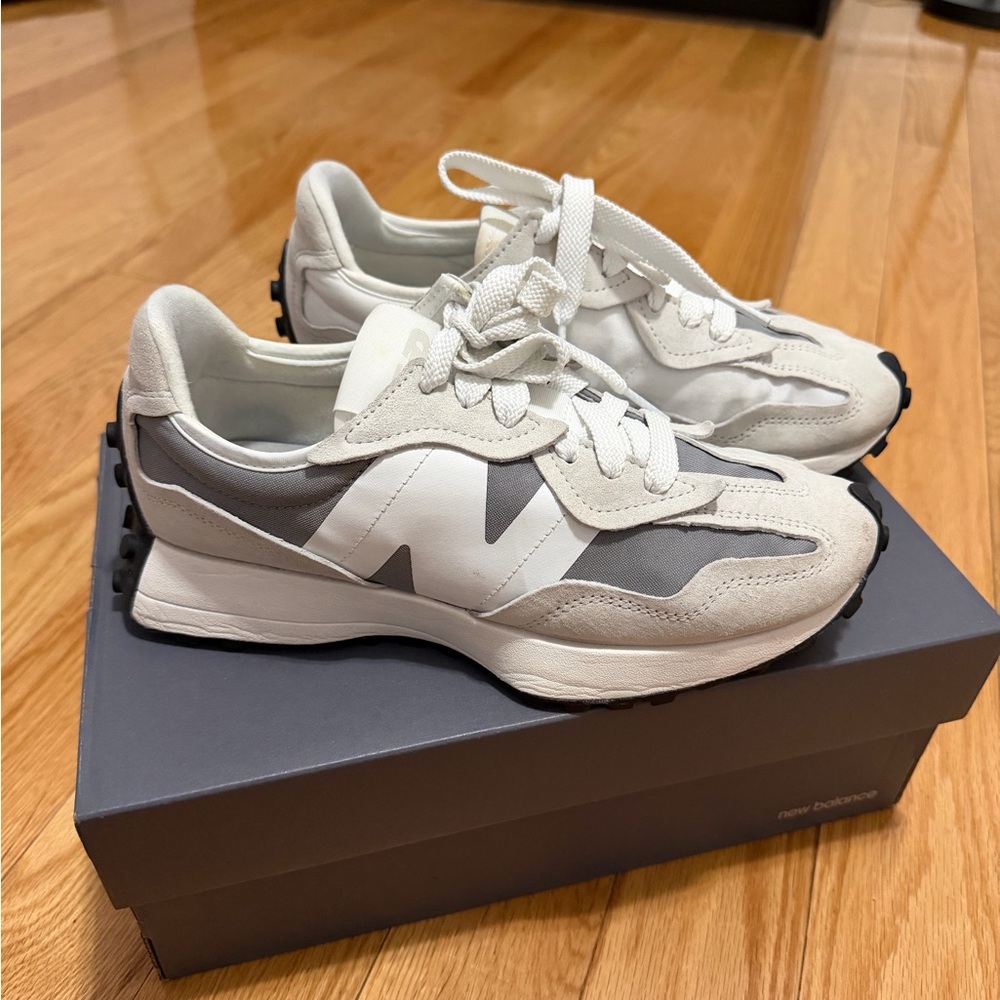 New Balance White and Gray Sneakers